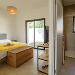 3 Avec Piscine Privative 别墅 *